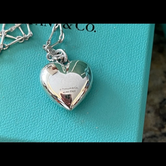 Tiffany Co Silver Puffer Heart Necklace Pendant Charm - Picture 2 of 7